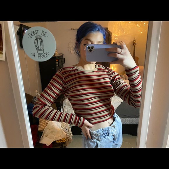 Brandy Melville Tops - BRANDY MELVILLE LONG SLEEVE